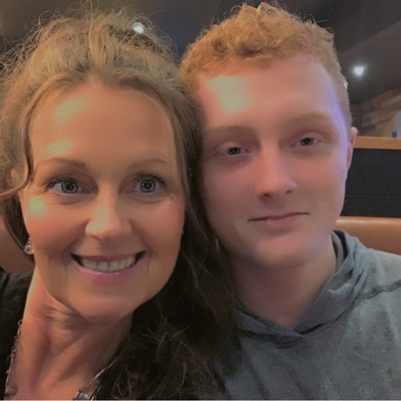 Meet your Posher, Sheryl - Picture 2 of 6